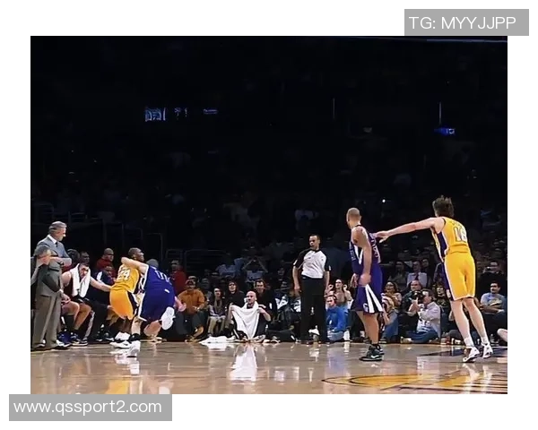 保罗心中拒绝接受科比离世的事实试图安慰自己两人只是失联已久